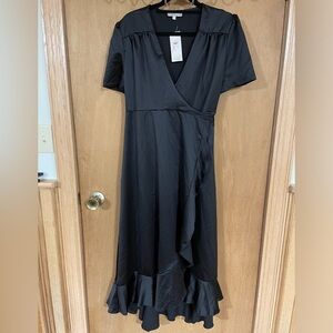 QUEEN B- Black wrap satin like maternity dress NWT